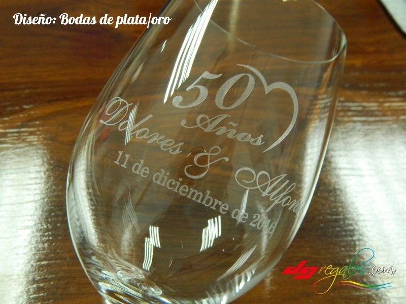 Copa de vino personalizada, copa de vino con monograma, regalo de boda  personalizado, copa de vino g…Ver más Copa de vino personalizada, copa de  vino
